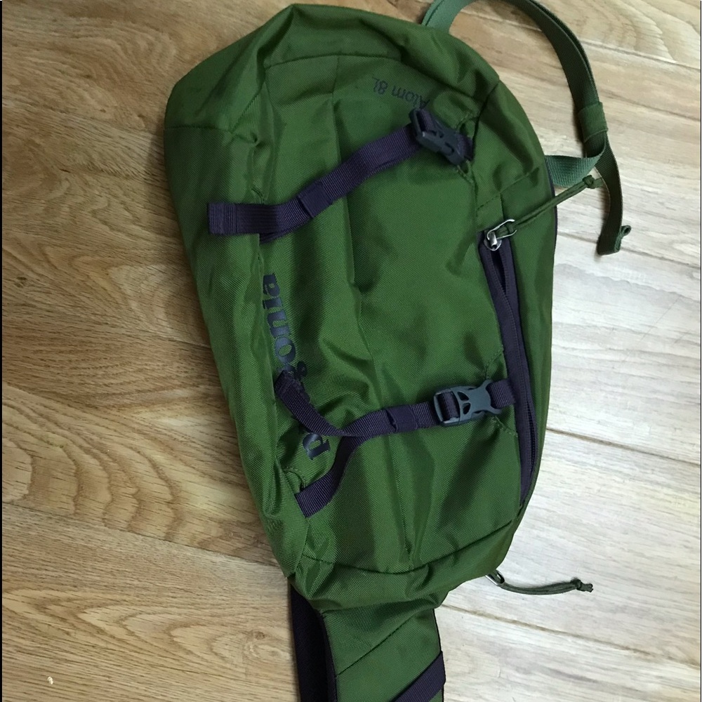 patagonia atom sling never used